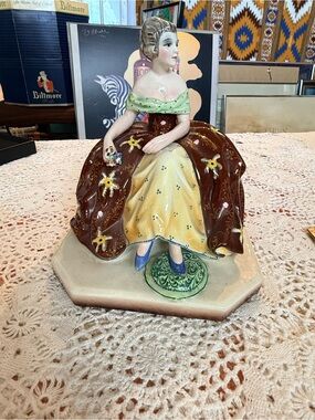 Vintage Italian Porcelain Crinoline Lady Figurine